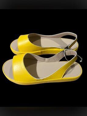 NWT Yellow Women's Slingback Sandals